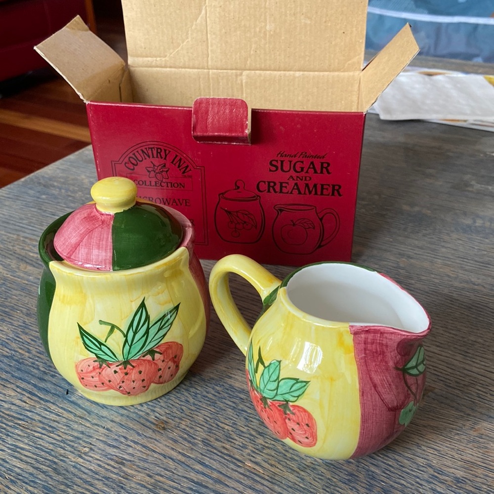 💜 New Hand painted cream and sugar by Country Inn